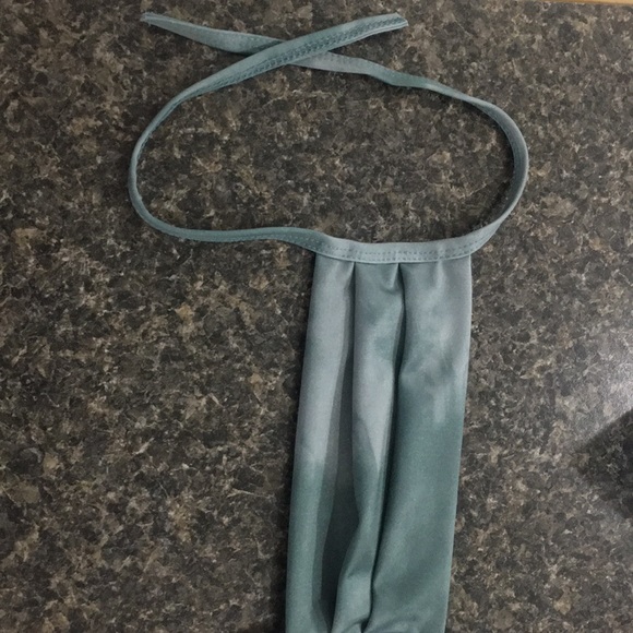 Mossy green tie face mask. - Picture 2 of 8